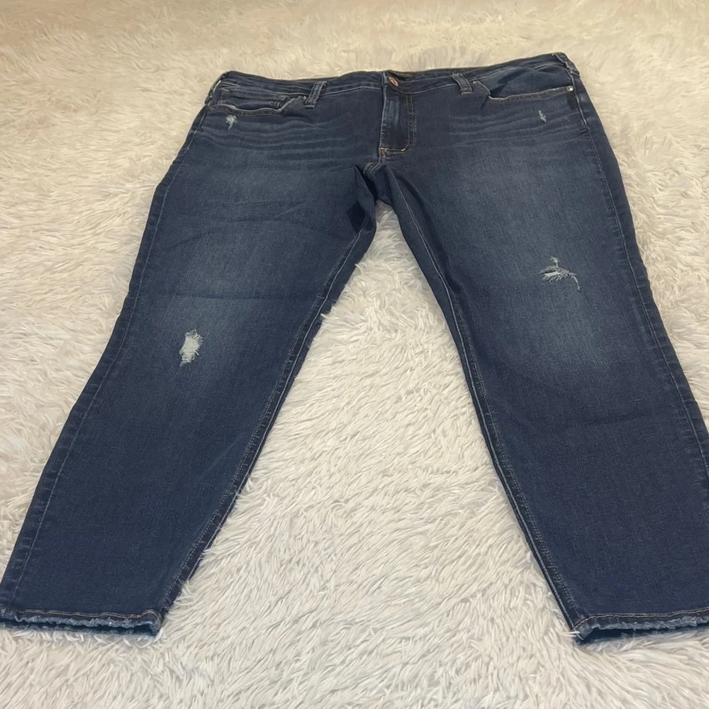 Silver Jeans Dark Blue Ankle Jeans SKINNY WOMENS 18- Length 27 DISTRESSED